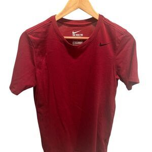 Nike Men’s Small Red Short Sleeve Crew Neck Performance Tee
